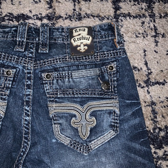 >>>>>>>> 2 PAIR ROCK REVIVAL JEANS DEAL!!<<<<<<<< - Picture 5 of 8